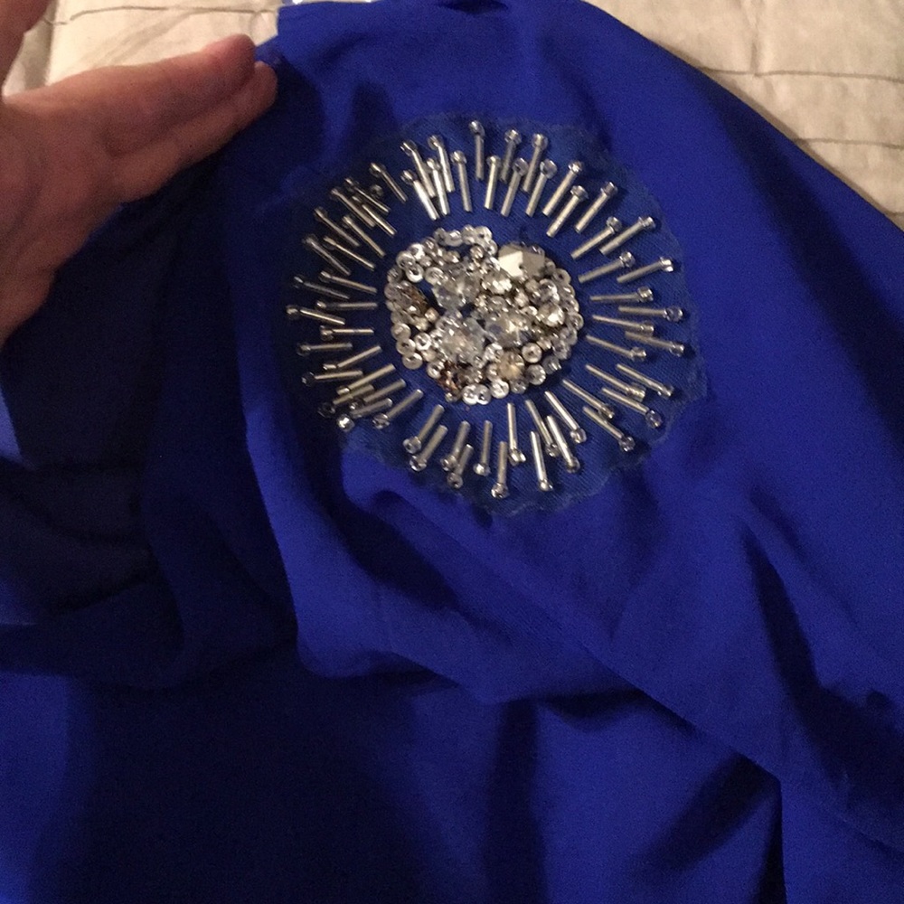 Top - Picture 2 of 2